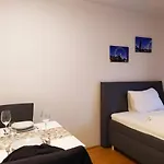Cosy Park Apartment City Center